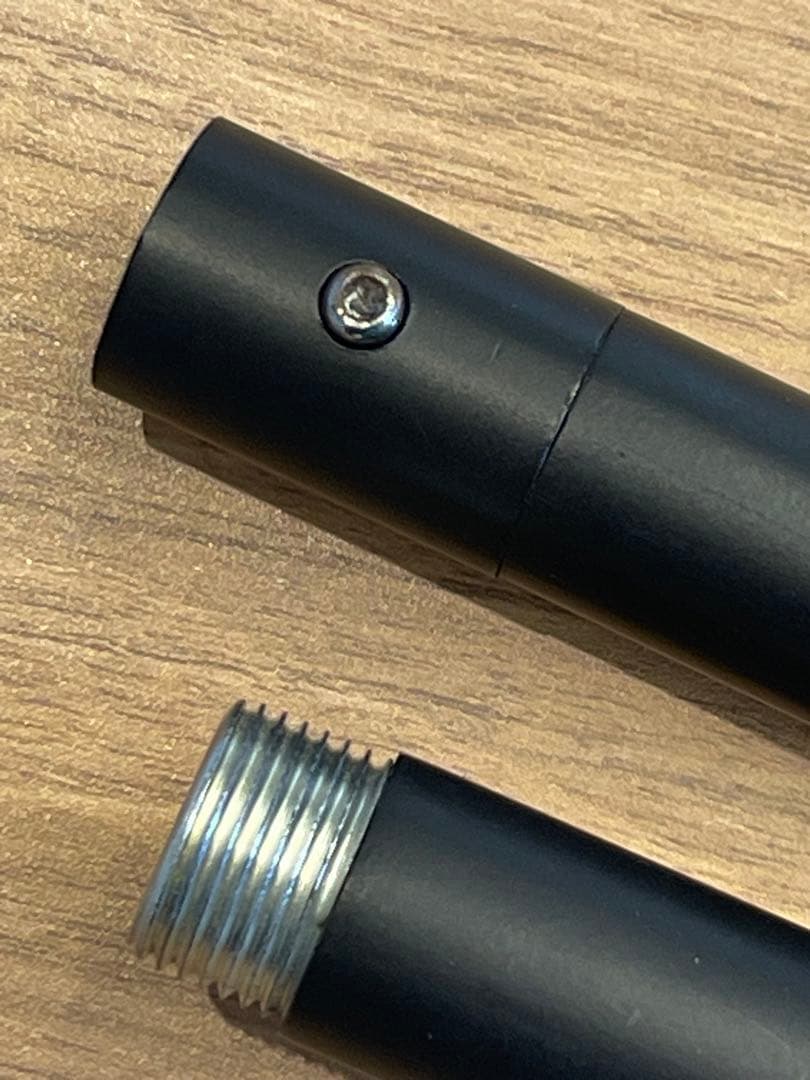 黒のフロアスタンド アーム調整可能