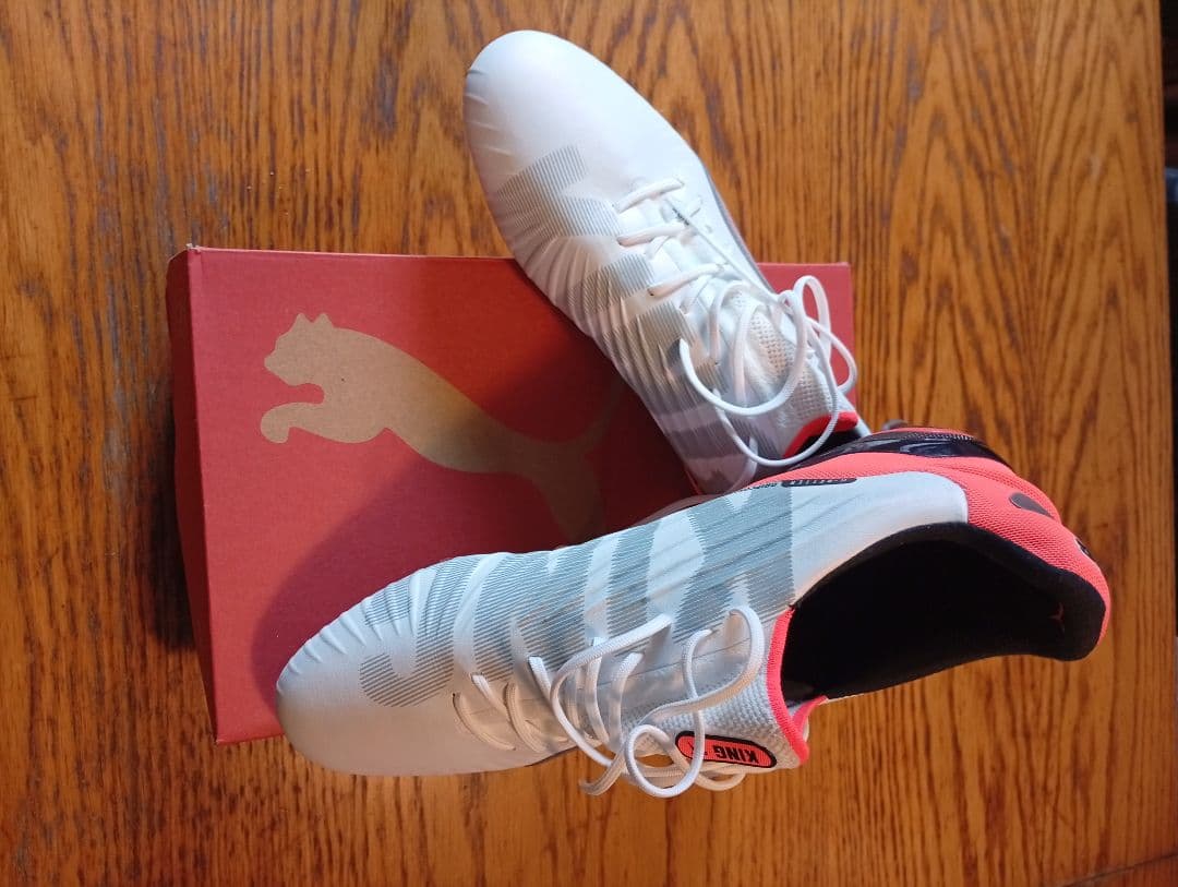 29cm プーマ　キング　アルティメット サッカー ホワイト/ピンク