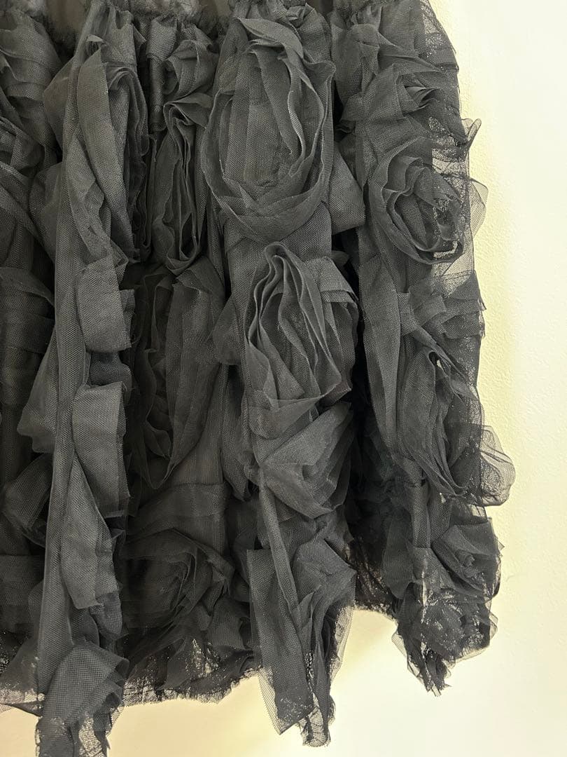 BLACK COMME des GARÇONSフリル付きブラックスカート