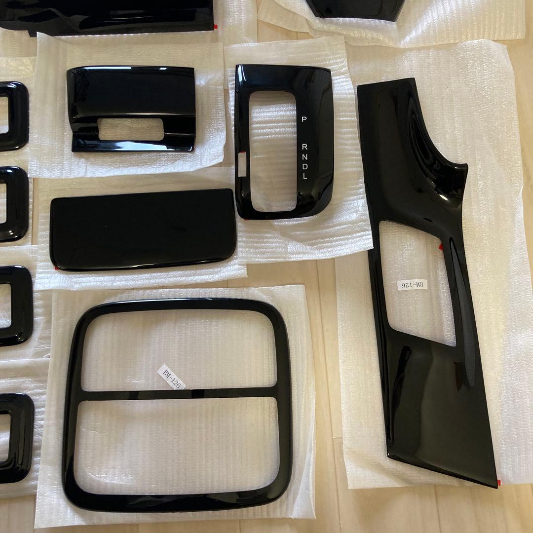 ステップワゴン rk1 インテリアパネル　ピアノブラック