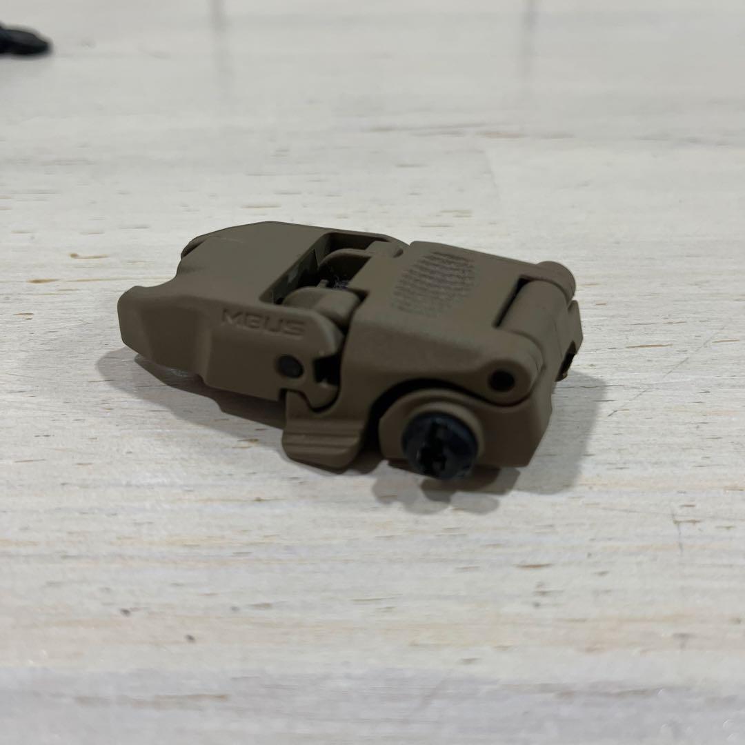 実物　MAGPUL マグプル　サイト　グリップ　FDE M4などに