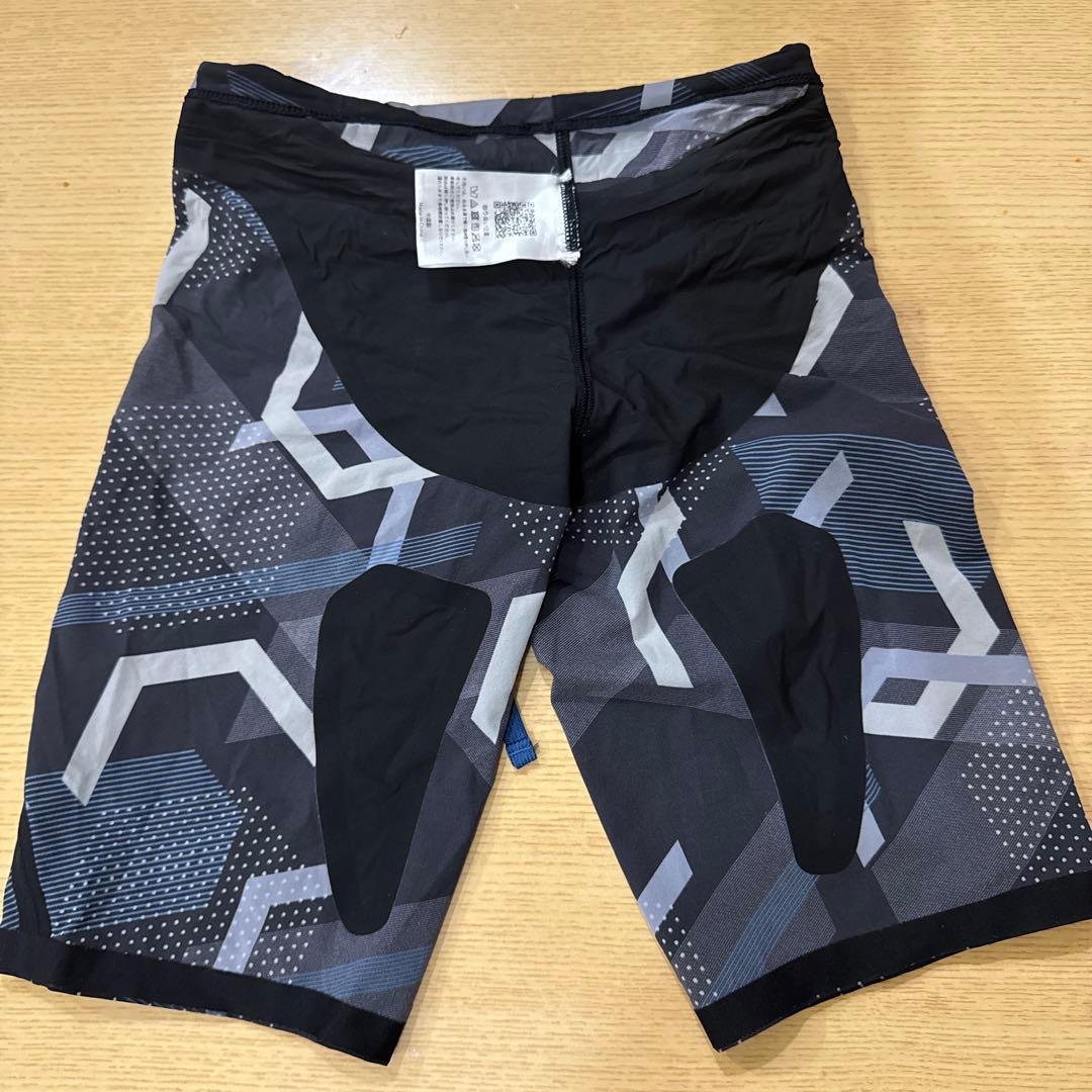 アシックス　高速水着　競泳水着　トップインパクトMサイズ