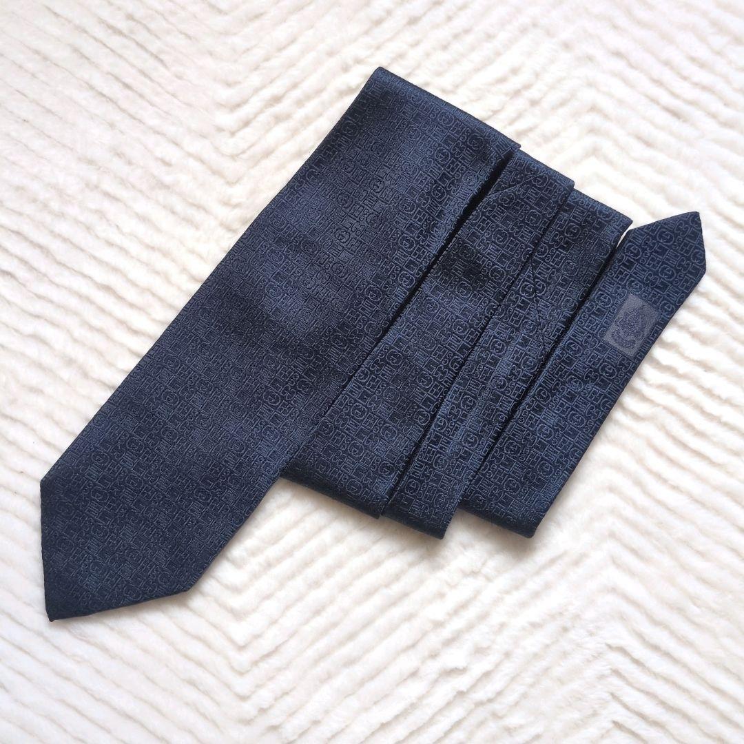 GUCCI　ネクタイ　GG　総柄　ジャガード　高級　ハイブランド　あんしん鑑定