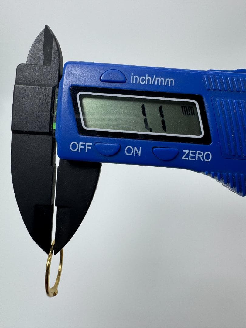 K18ゴールドリング 放射状彫刻0.71g/11号