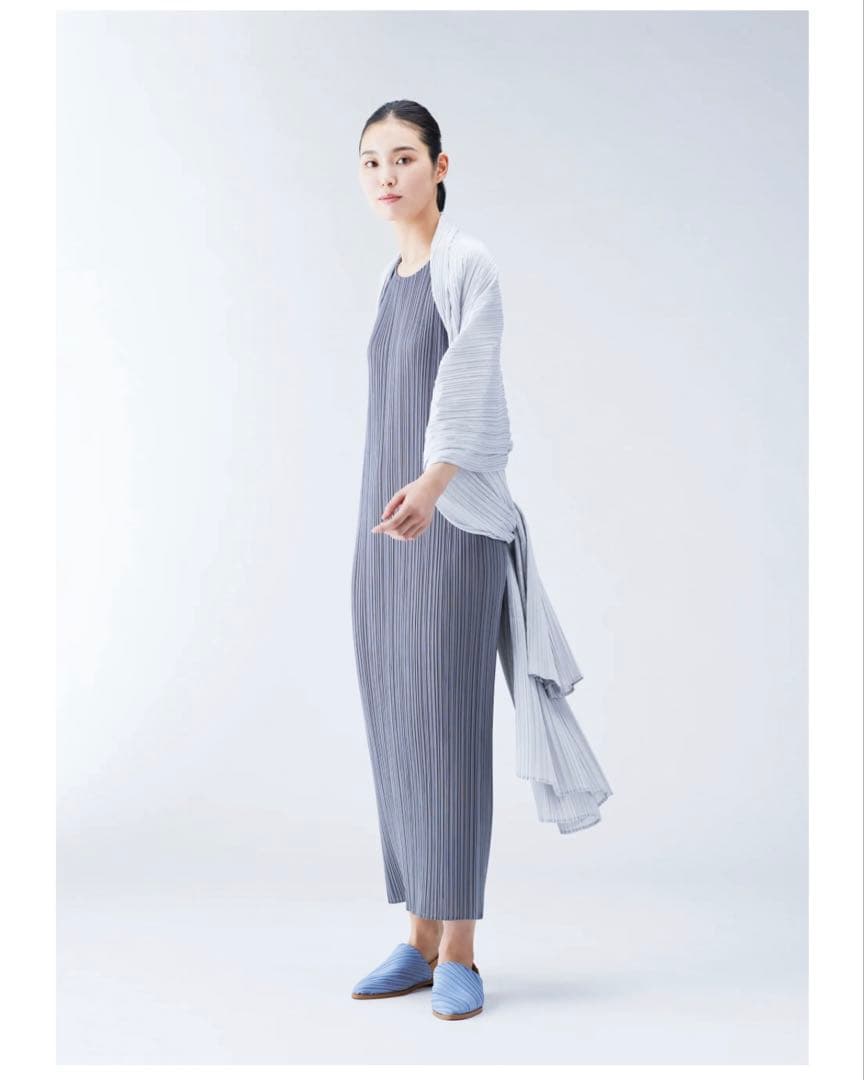 【美品】イッセイミヤケ　プリーツプリーズ　マダム　大判ショール　完売品