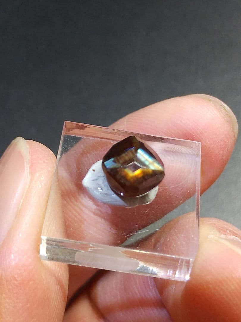 レインボーガーネット、カット石　225