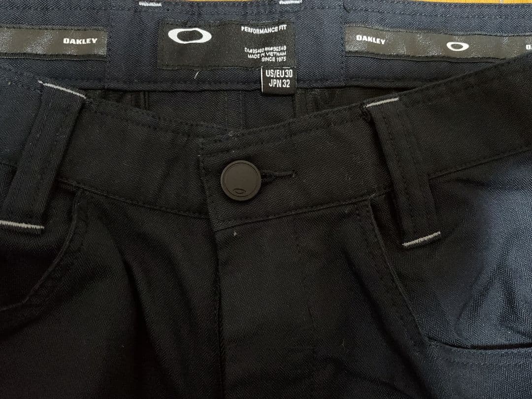 Oakley メンズパンツ 黒