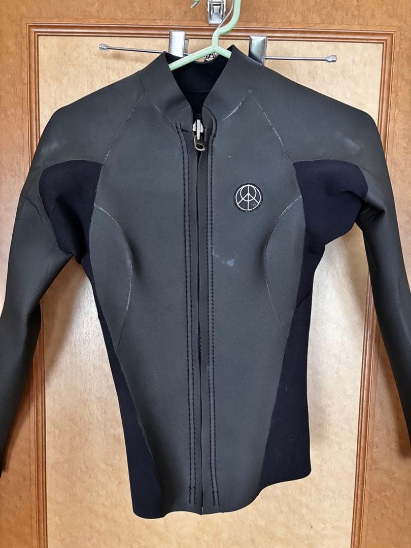 レディースM☆RINCONフロントジップタッパー 2ミリ美品