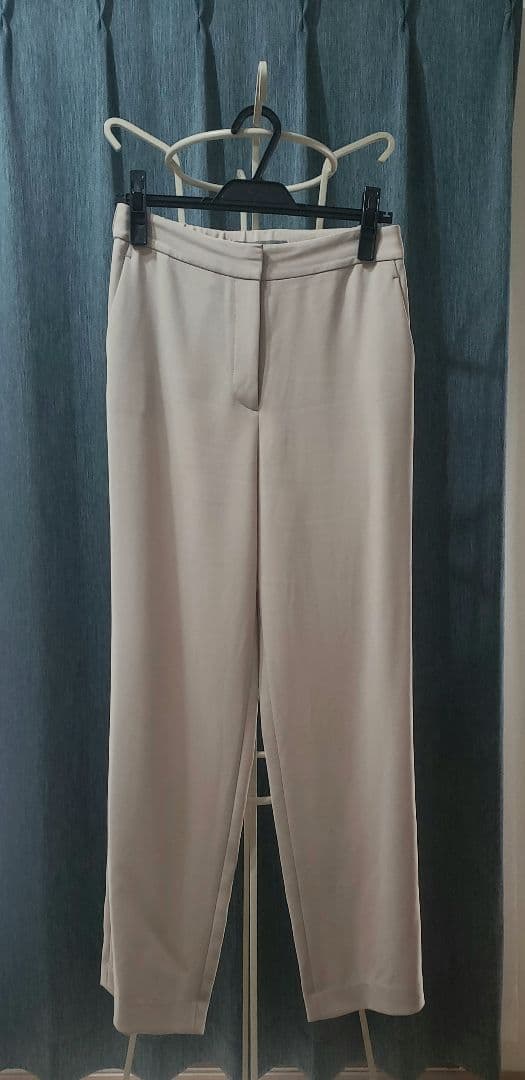 セオリーリュクス　ベージュ スーツ　38