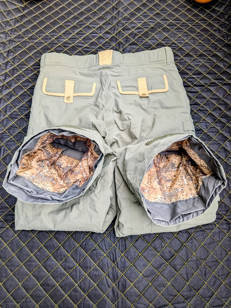 ダイワ DAIWA OUTBLAZE Lサイズ 迷彩防寒防水 フィッシングスーツ