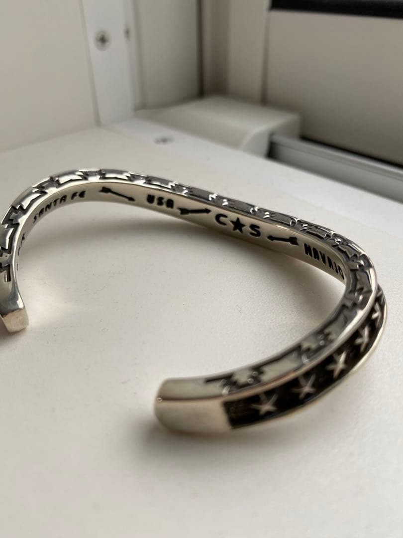 コディ・サンダーソン　ウェーブバングル