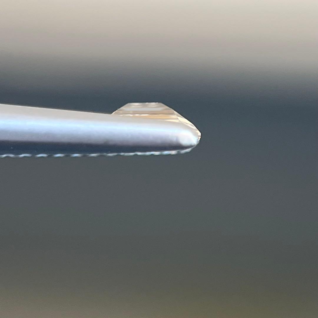 スリランカ産非加熱天然イエローブラウンサファイアルース