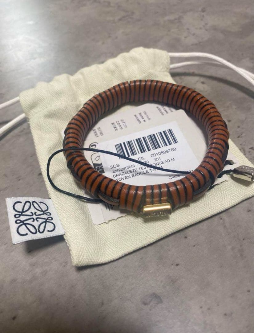 ロエベLOEWE ウーヴンバングル⭐︎タン　M