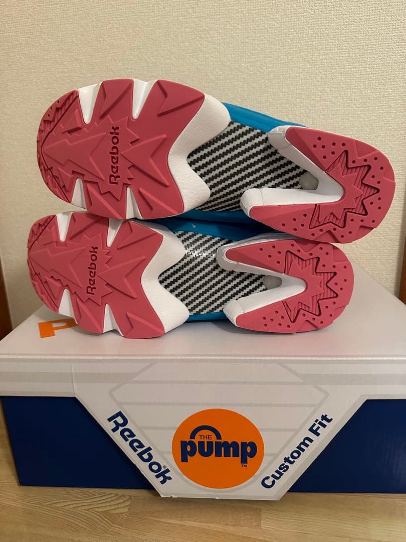 ゴ*ロ様 【新品】リーボック InstaPumpFury OGドラえもん