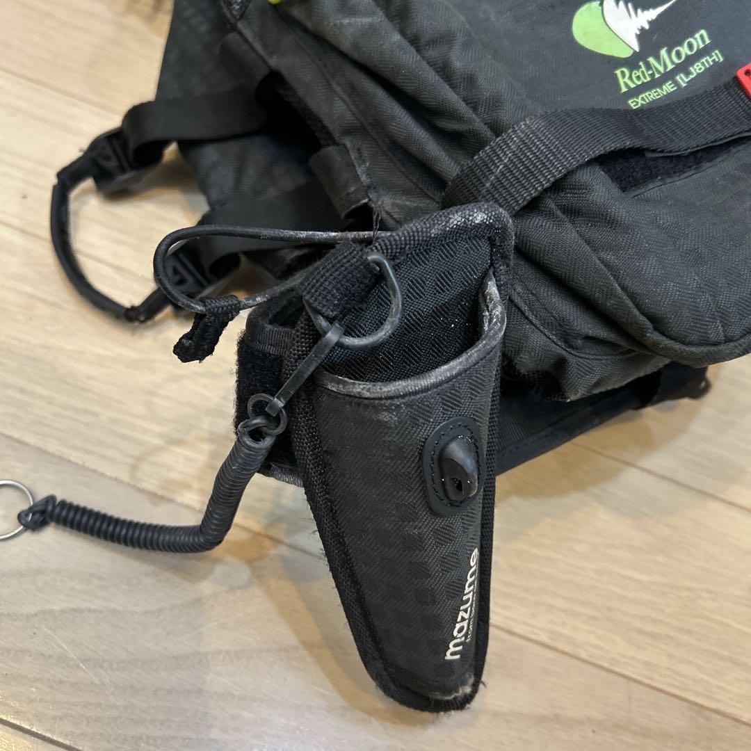 マズメ レッドムーン 8th ライフジャケット