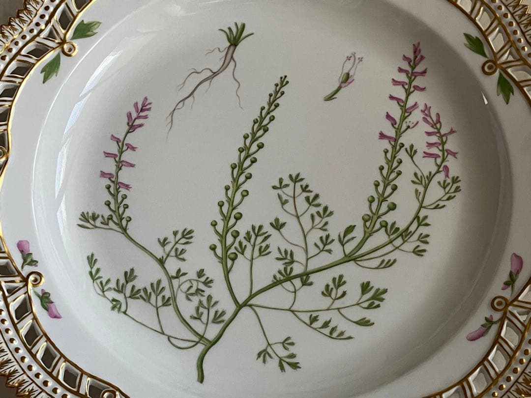 ◆希少◆1957年　透かし彫り　大皿　ロイヤルコペンハーゲン フローラダニカ