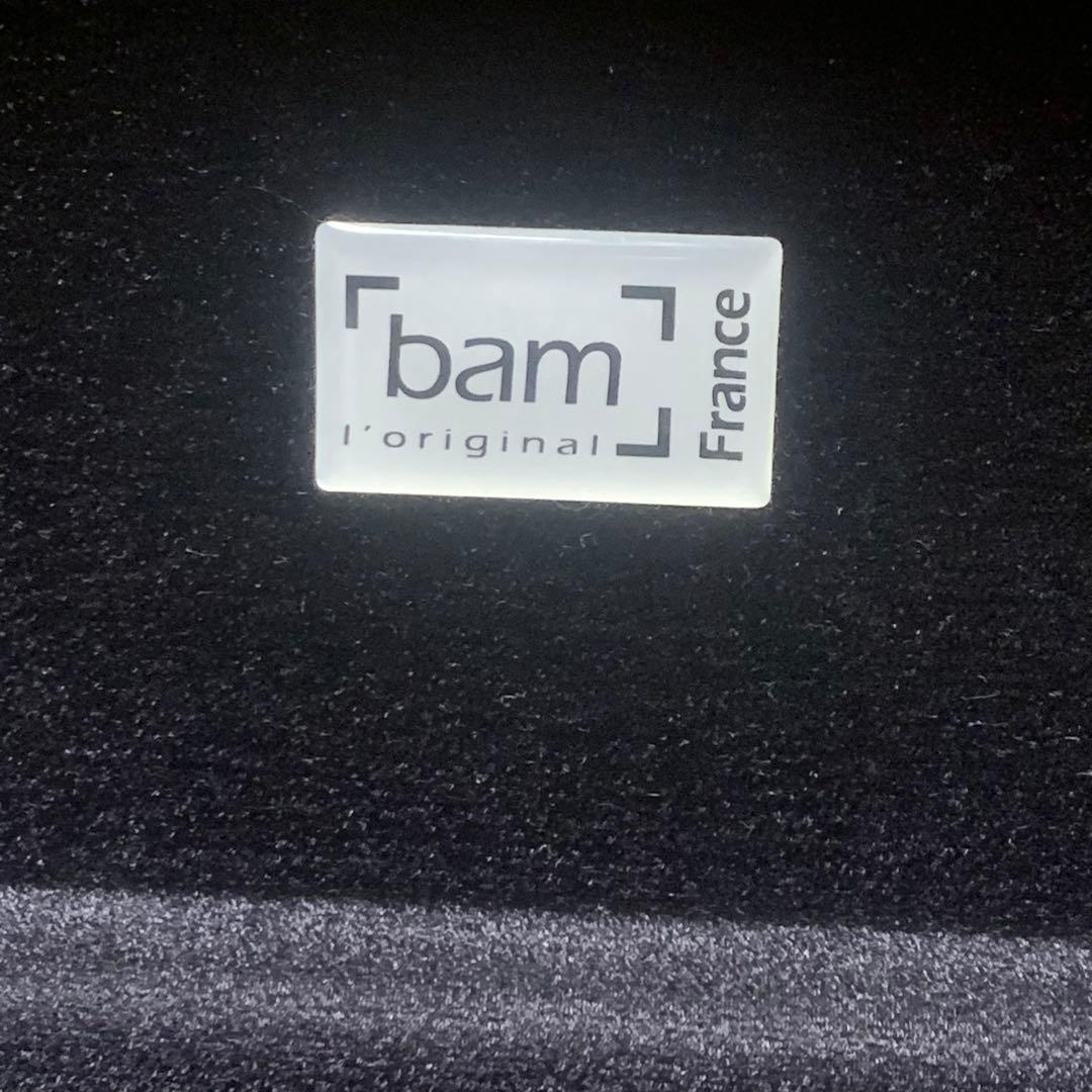 激安■bam ホワイト系 バイオリンケース半月型4/4　ロック機能付き■傷あり