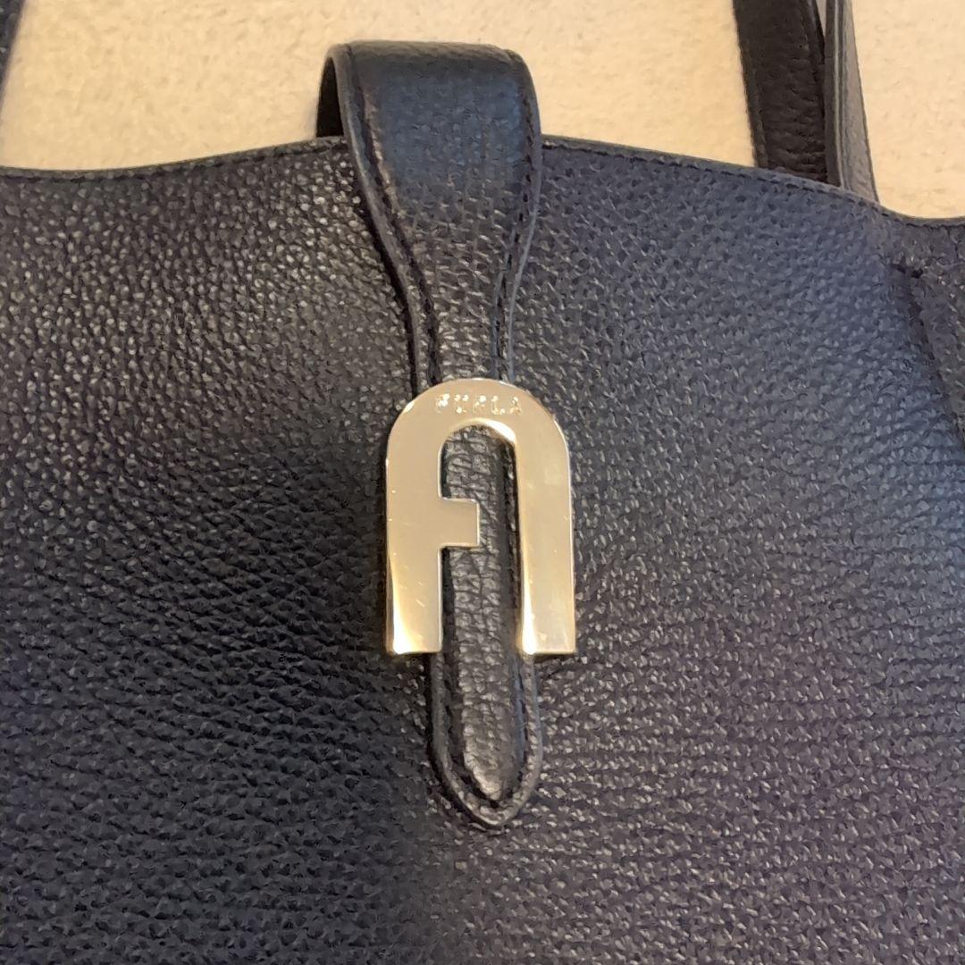フルラ　ソフィア トートバッグ　ビジネスバッグ　黒　レザー