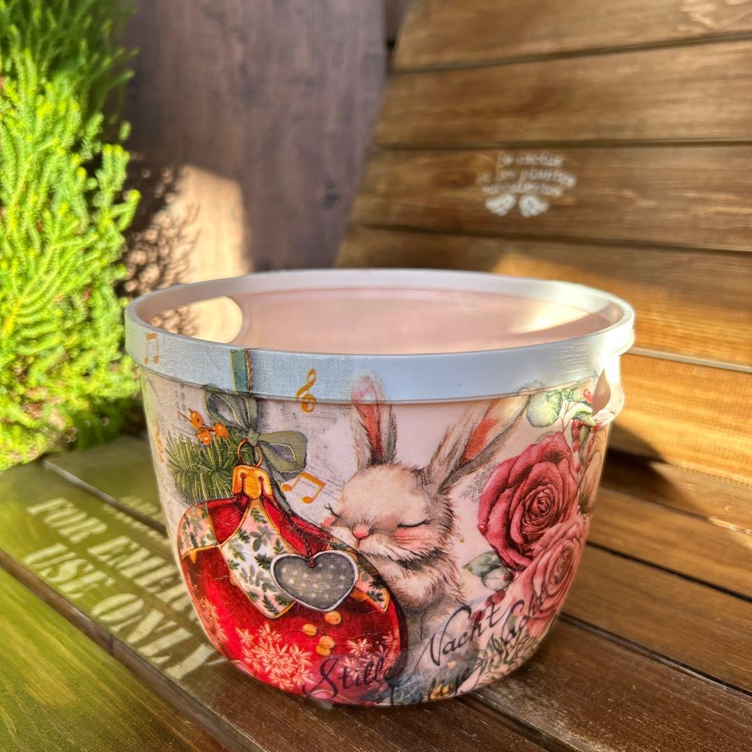 ご購入済み　リメイク　ラウンドバスケット オーナメントを抱いたうさぎさん