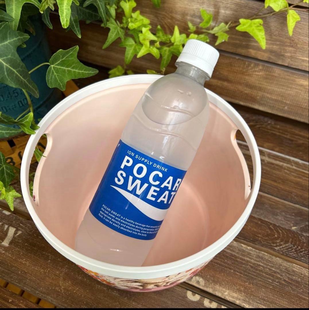 ご購入済み　リメイク　ラウンドバスケット オーナメントを抱いたうさぎさん