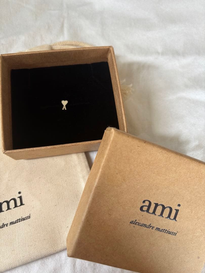 ami ハート型シルバーピアス