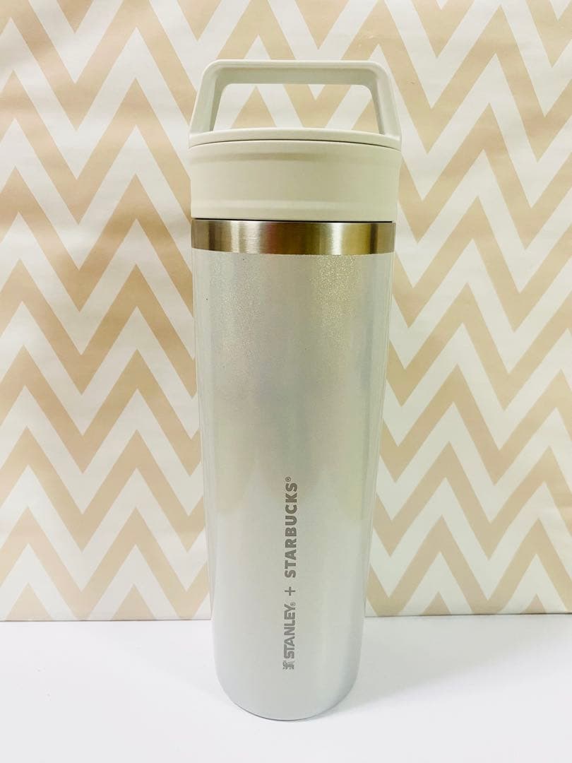 Stanley + Starbucks シルバー水筒