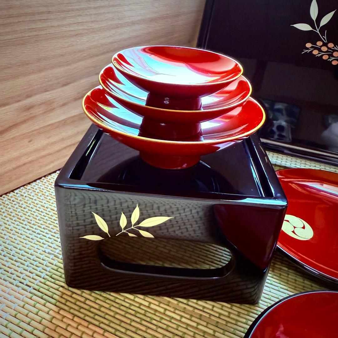 未使用　越前塗　漆器　屠蘇器　正月　天然木製　共箱　黒 銀南天