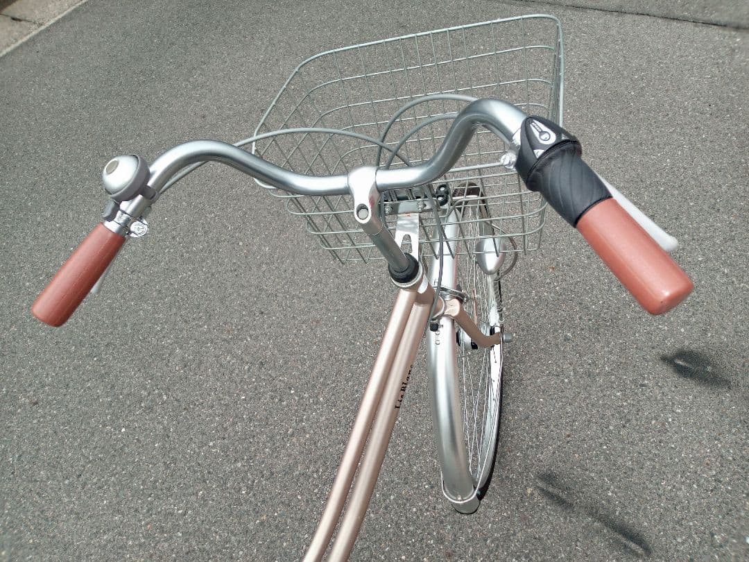 シャンパンピンクの可愛い自転車　ママチャリ　26インチ 群馬　埼玉　栃木