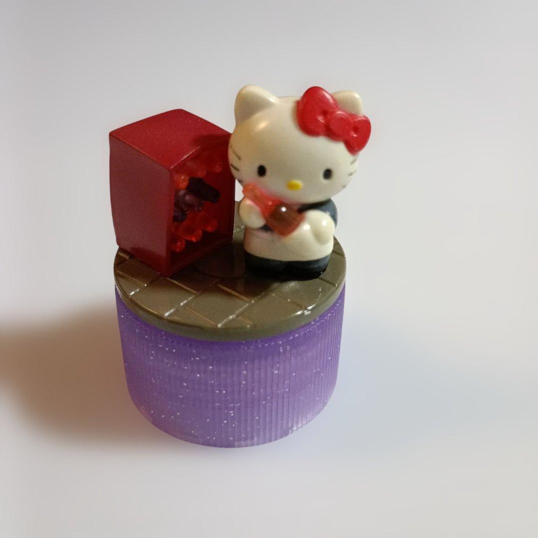 d*7様 平成レトロ★ハローキティ★ ★ペットボトルキャップ 4個セット