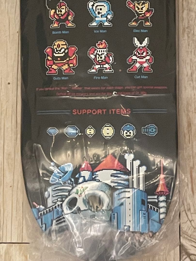 未使用品　スケートボード　ロックマン　MEGA MAN skateboard