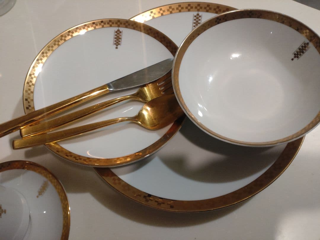 imperial  tiffany　レア ゴールド縁取りの食器セット