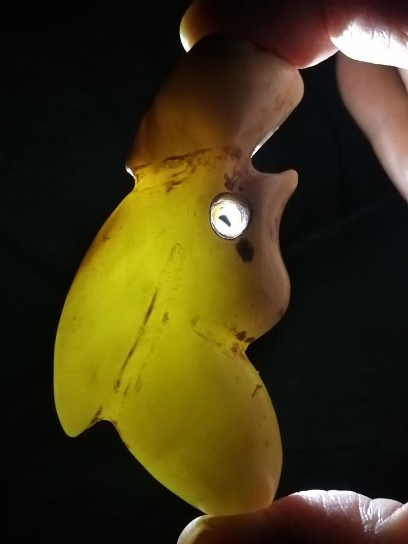 ★縄文期『糸魚川翡翠獣形勾玉』出土品　7.3cm　儀式勾玉　非常に珍しい勾玉です