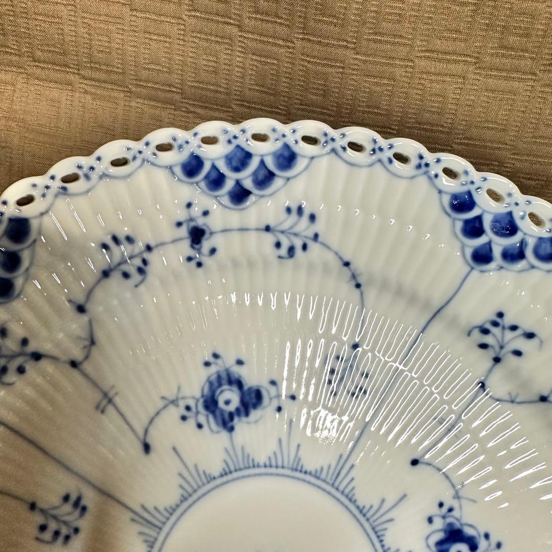 ロイヤルコペンハーゲン ブルーフルーテッド プレート フルレース 25cm