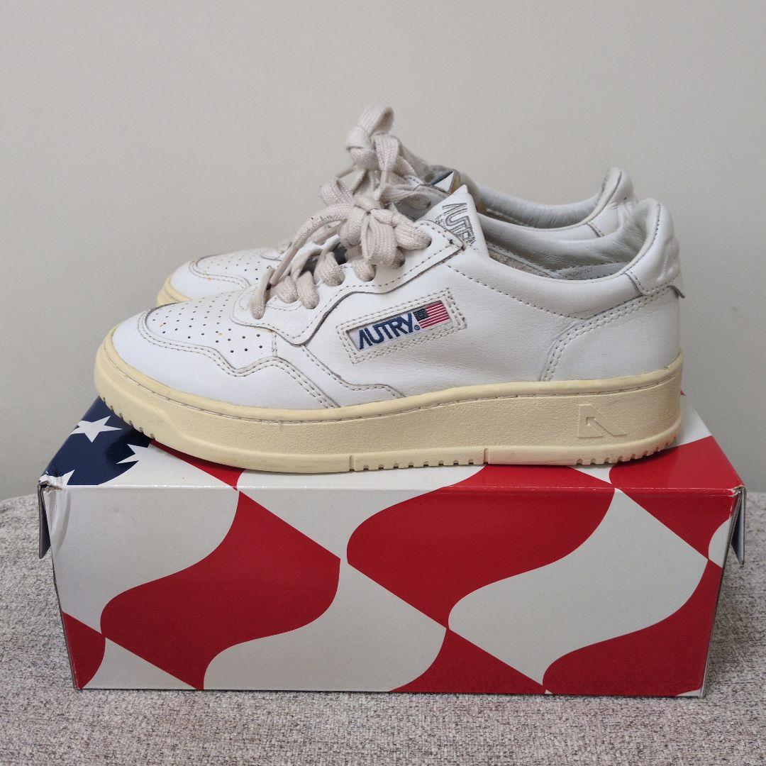 【AUTRY】オートリー MEDALISTLOW 　37