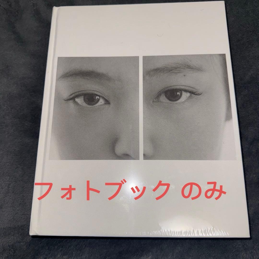 JENNIE ジェニ Photobook popup 代官山　フォトブック