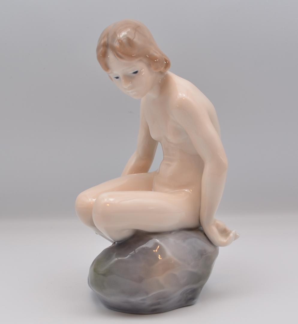 岩の上の裸婦　＃4027　★ロイヤルコペンハーゲン　デンマーク　ヴィンテージ