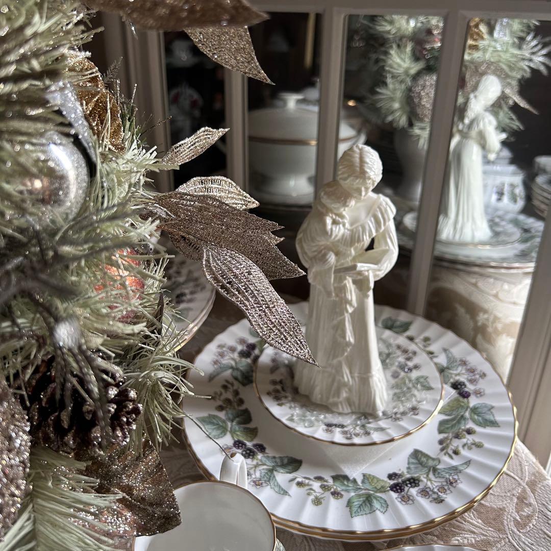 英国製 worcesterボタニカルリースと金彩の美しいディナー皿3枚