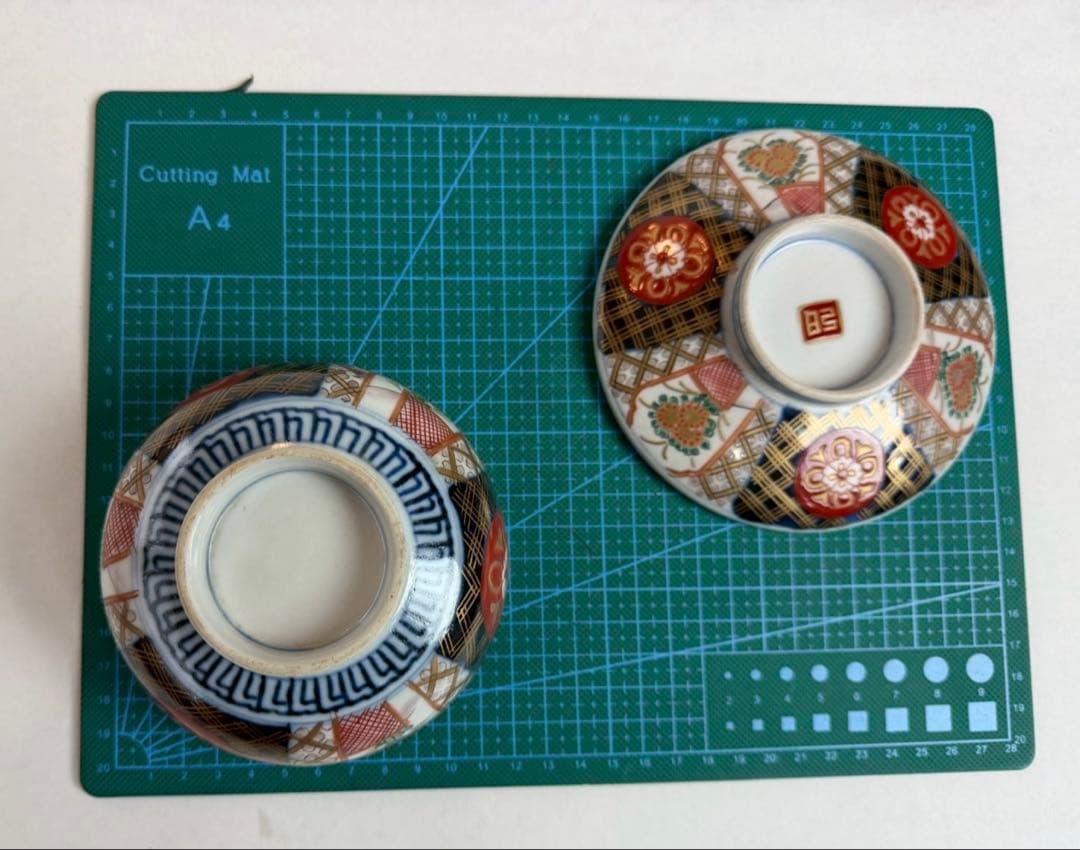 有田焼き　古伊万里　赤茶碗　蓋付き　色絵　5つ　NO.04