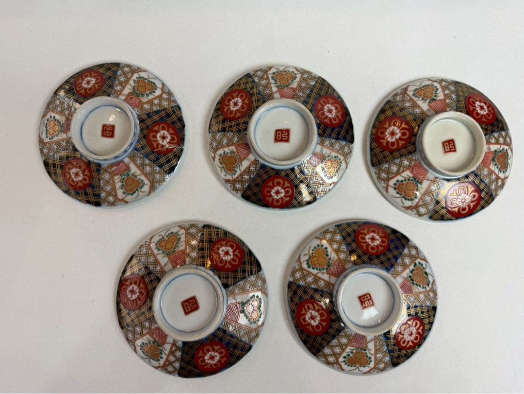 有田焼き　古伊万里　赤茶碗　蓋付き　色絵　5つ　NO.04