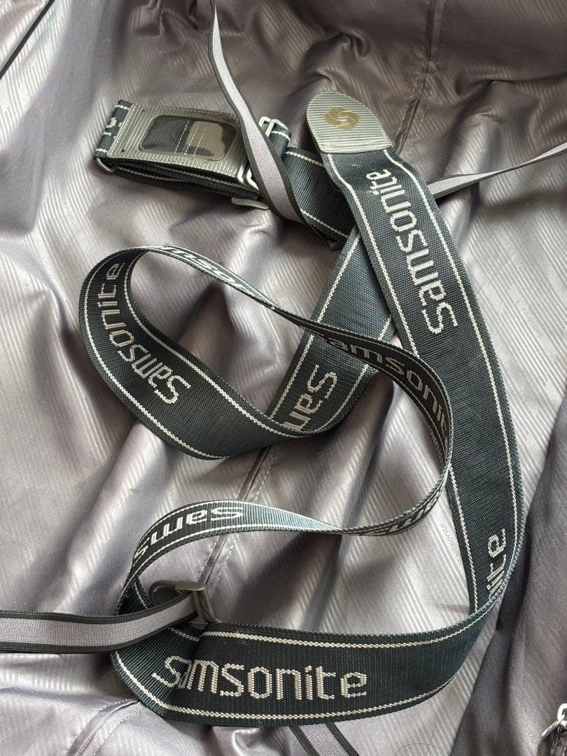 サムソナイト スーツケース D200 スピナー 拡張可 マットブラック