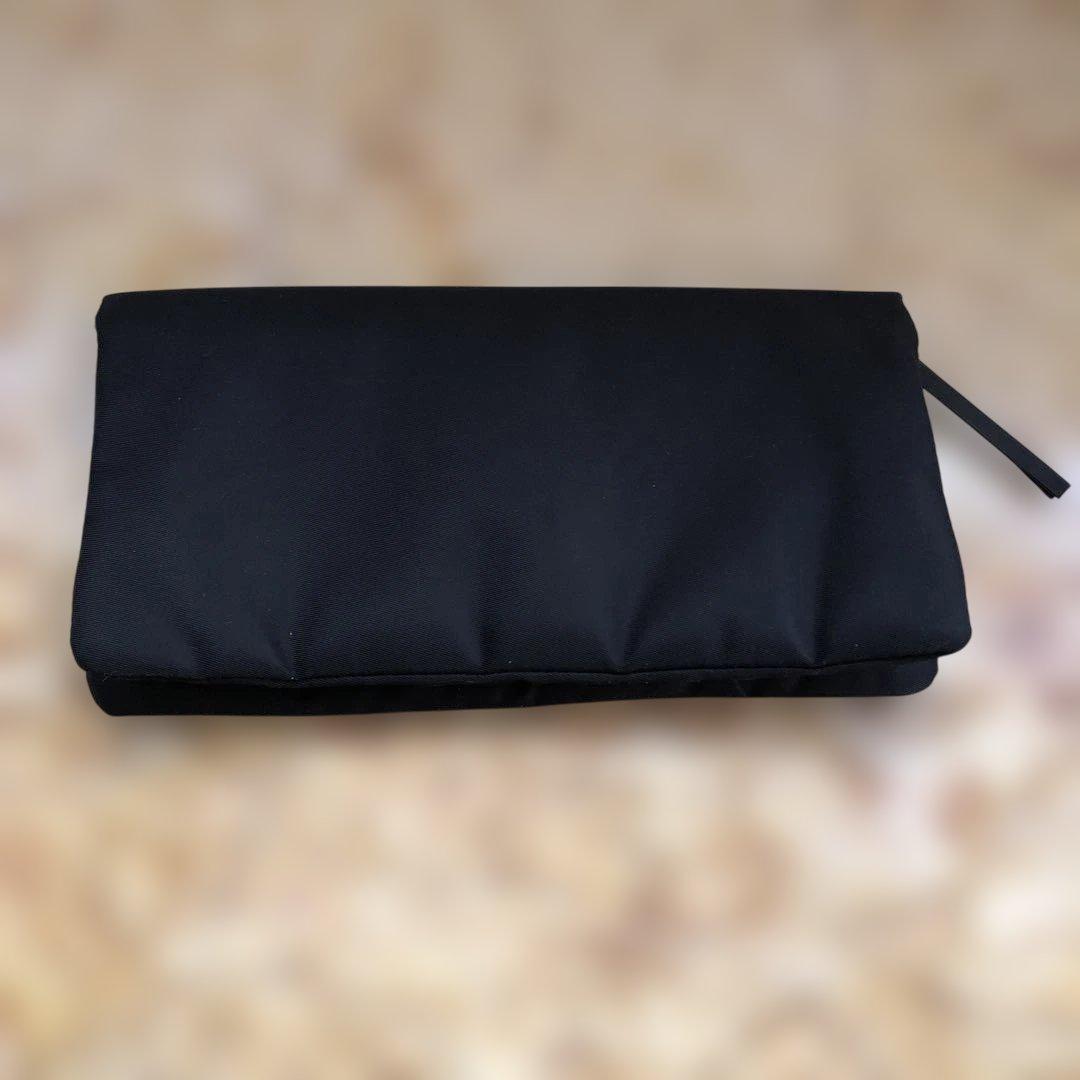 PRADAプラダポーチ