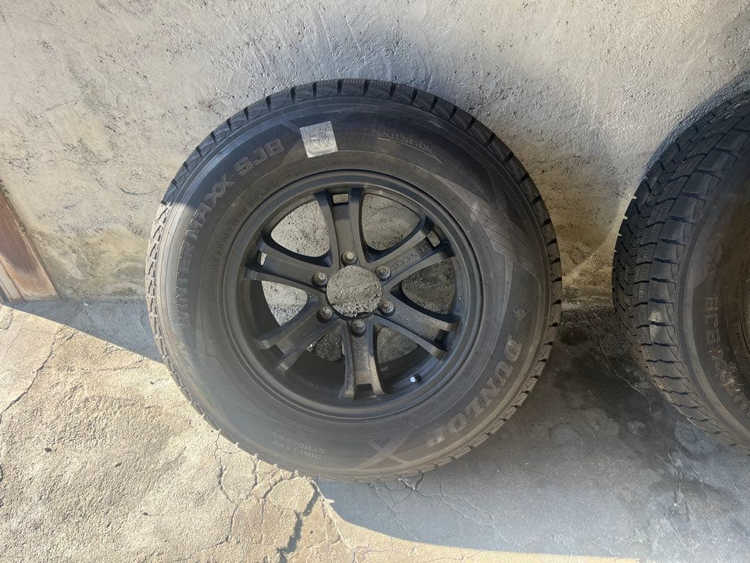 Magnum038fjクルーザー　17インチ スタッドレス　引き取り限定で