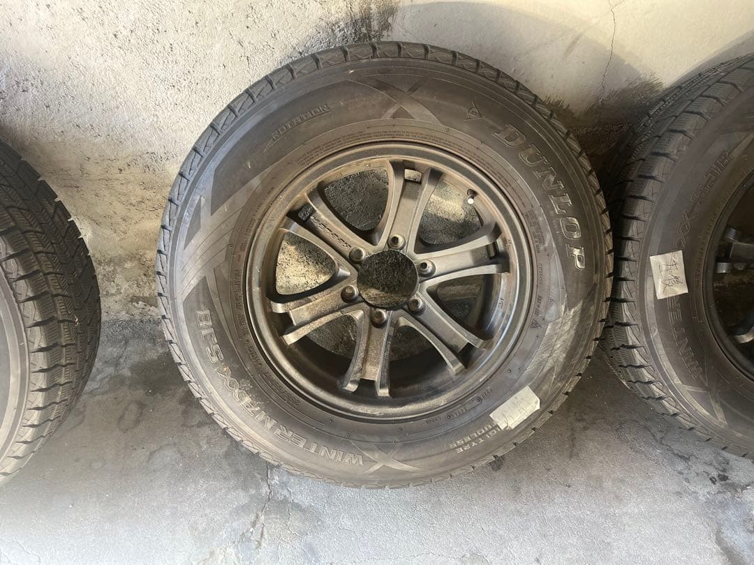 Magnum038fjクルーザー　17インチ スタッドレス　引き取り限定で