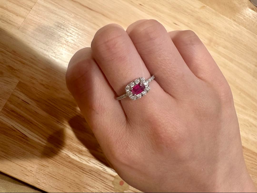 ルビー ダイヤモンド取り巻きリング プラチナ