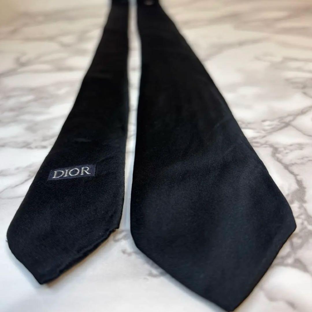 Dior ネクタイ　ブラック　黒色　蜂　ビー　ワンポイント　細身