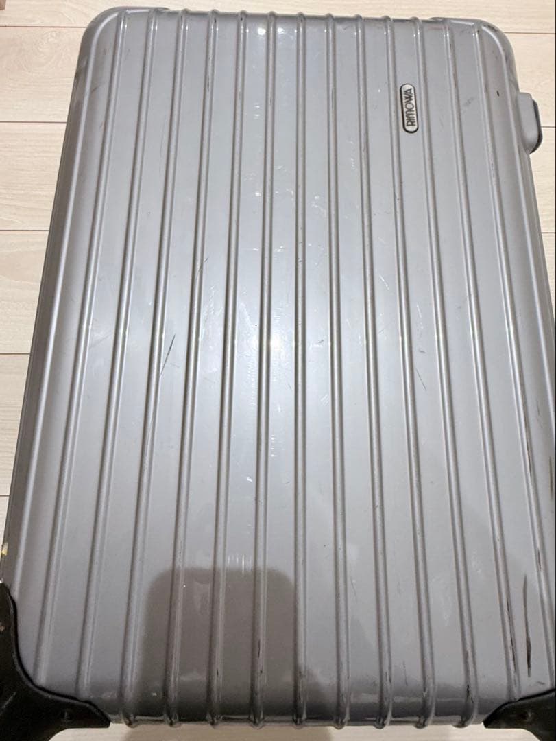 RIMOWA キャリーケース（鍵なし）