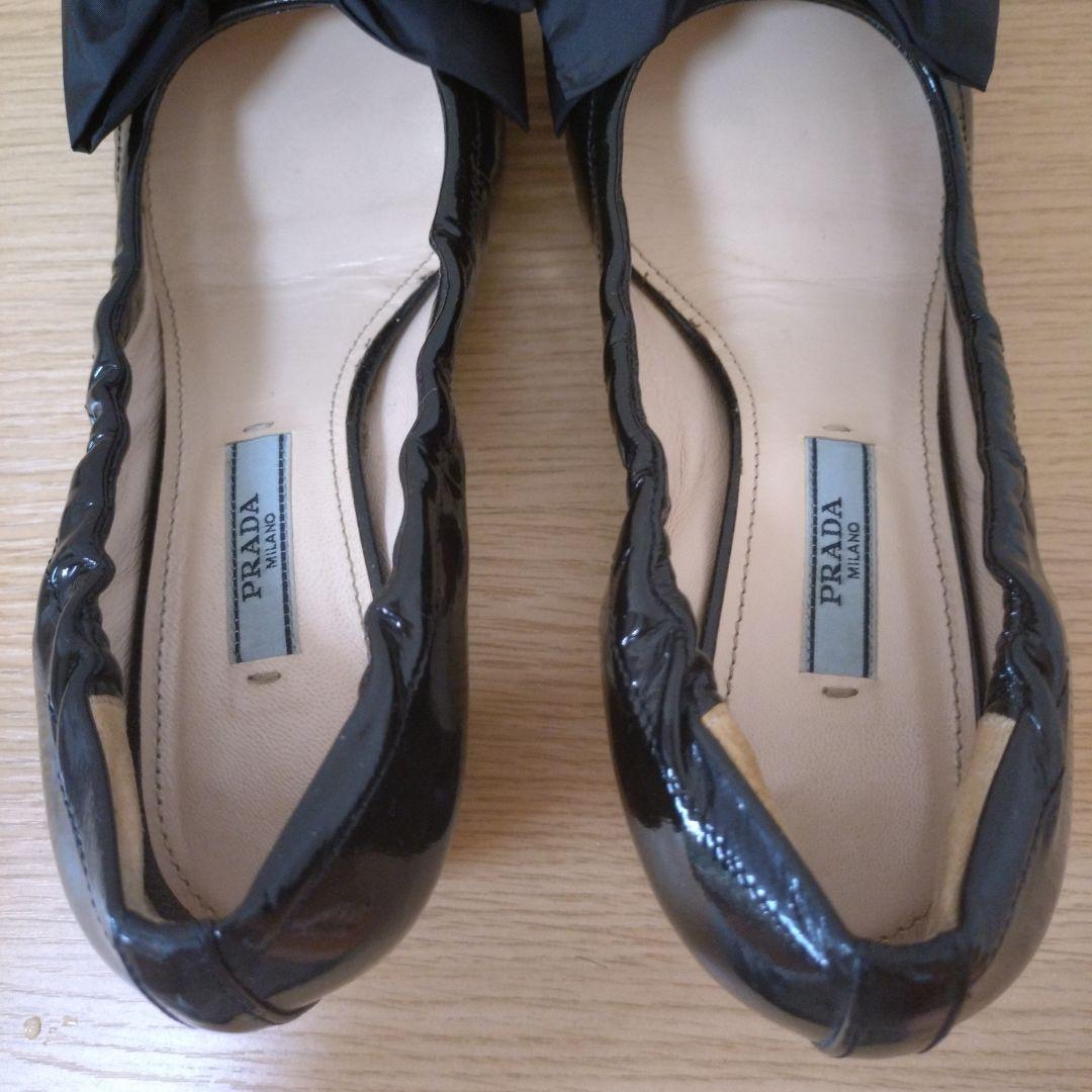 美品　PRADA ブラック リボン付きパンプス