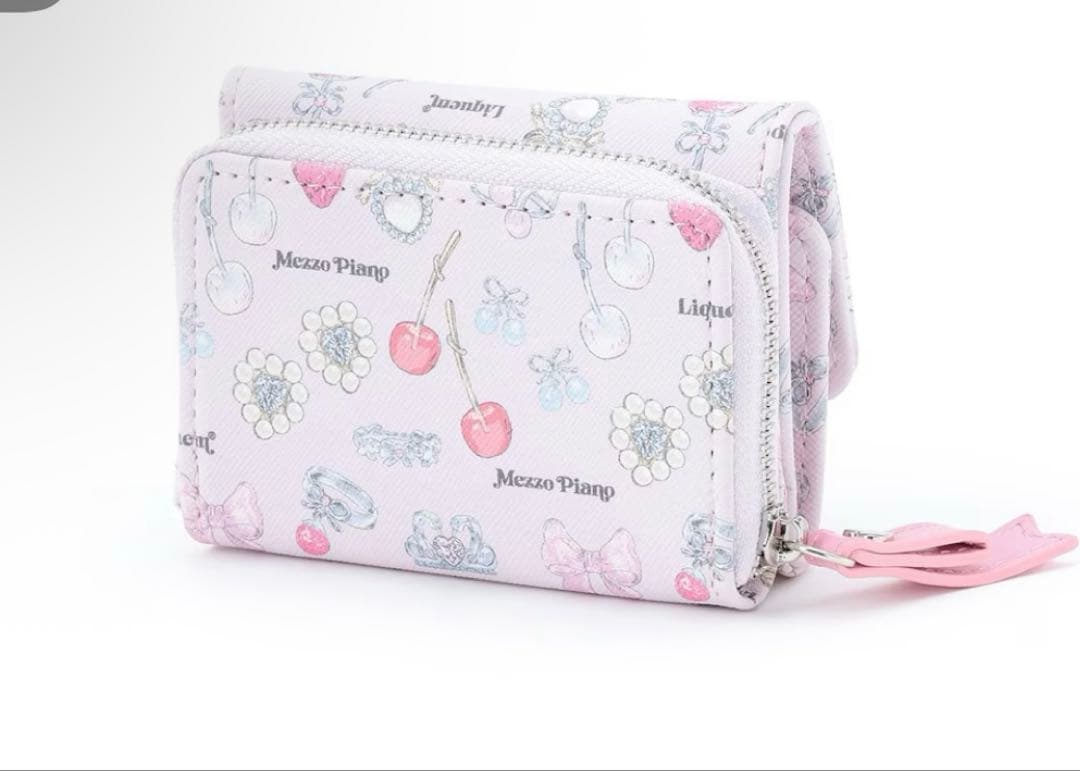 メゾピアノ リキュエム コラボ 財布