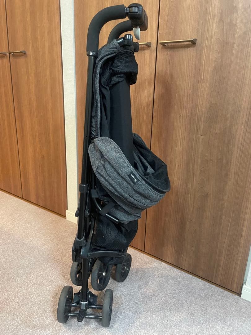 コムペットペットカート　ミリミリライトアルファ　ブラック