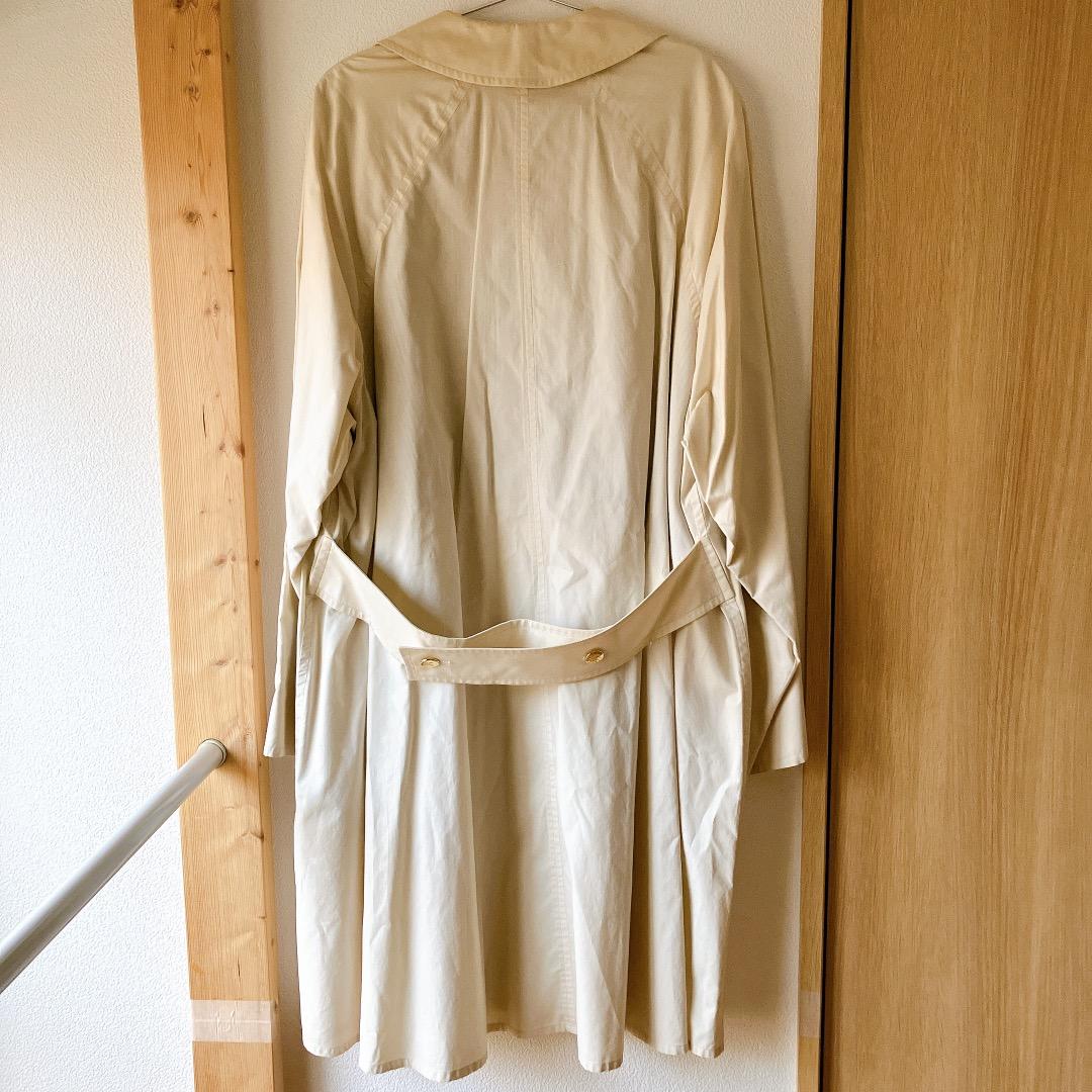 バーバリー　☘️スプリングコート　アイボリー　金ボタン　裏ビッグロゴ　ロゴ刺繍